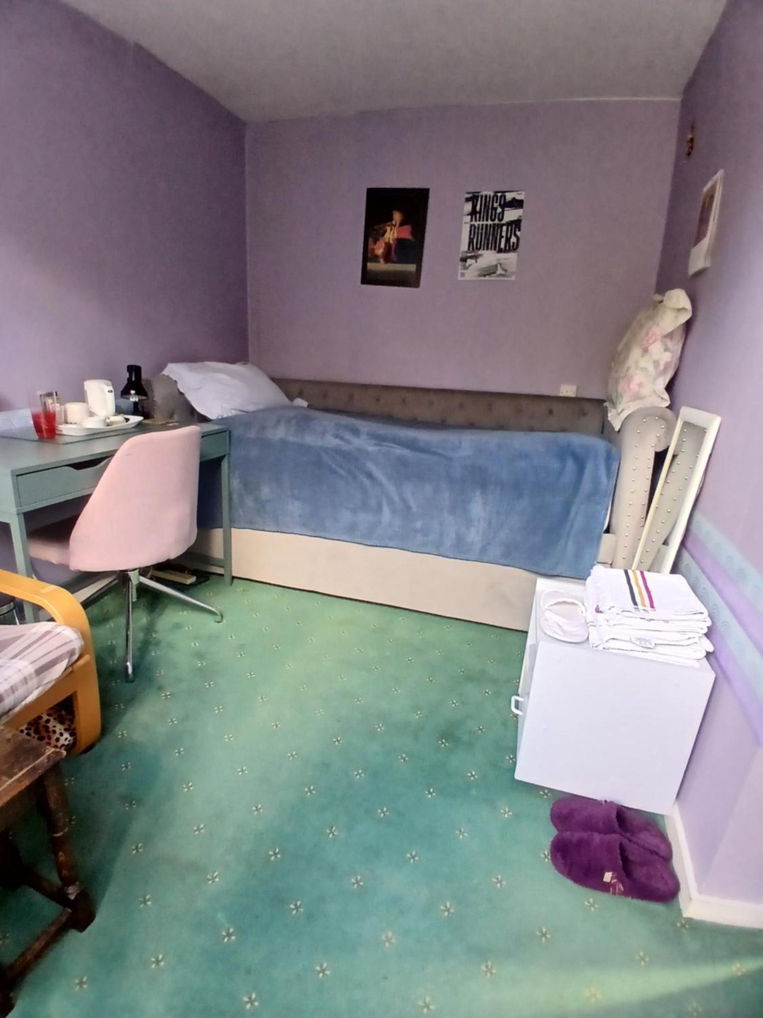Cosy Single Room Only For Ladies In Tower Bridge Лондон Екстериор снимка