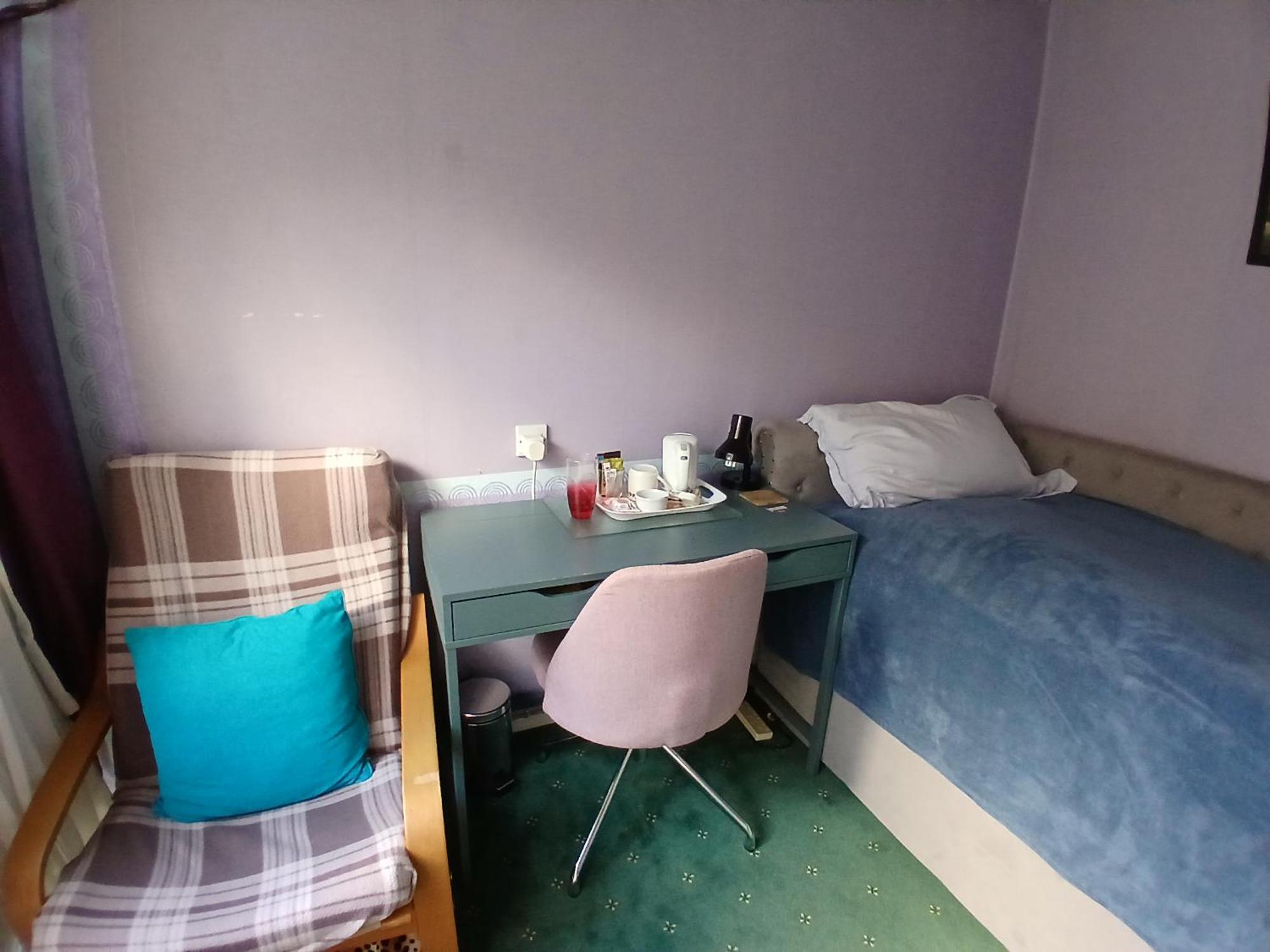 Cosy Single Room Only For Ladies In Tower Bridge Лондон Екстериор снимка
